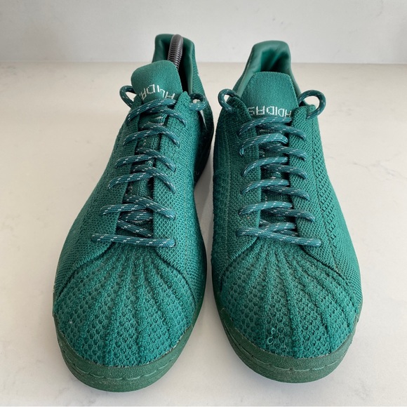 Adidas Pharrell Williams Superstar UK 9 Green PrimeKnit Human Race - Picture 2 of 7